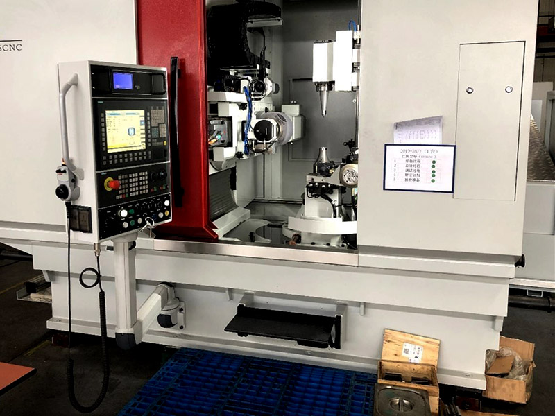 數(shù)控車床怎么用半圓刀加工凹型圓??？